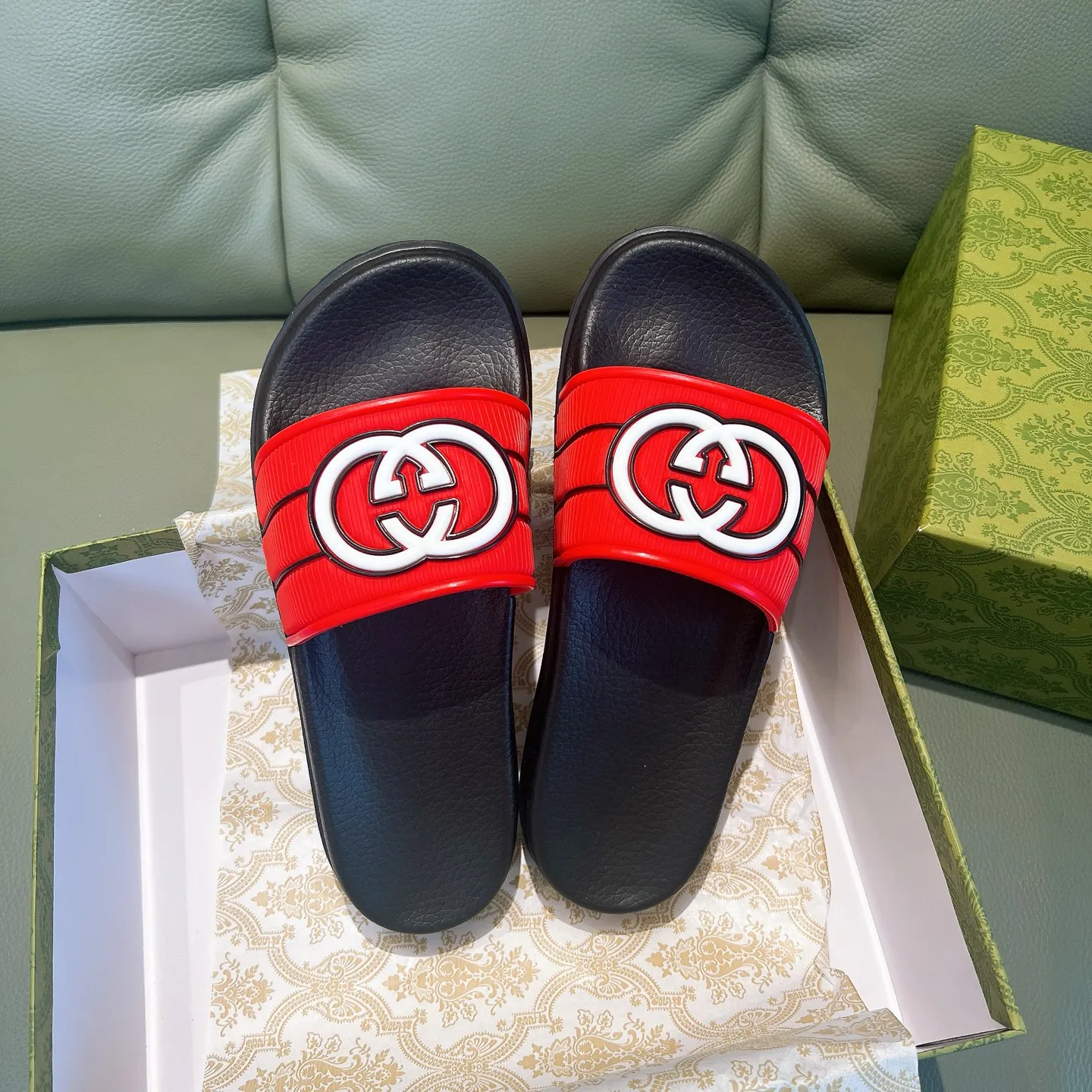 Men's Men's Shoes 130🐮🐮Gucci Gucci Slippers Gucci 2024 latest beach sandals slippers Original molding double G LOGO Original molding consistent Outsole: Men's Men's Shoes u double-layer outsole Size: 35-46